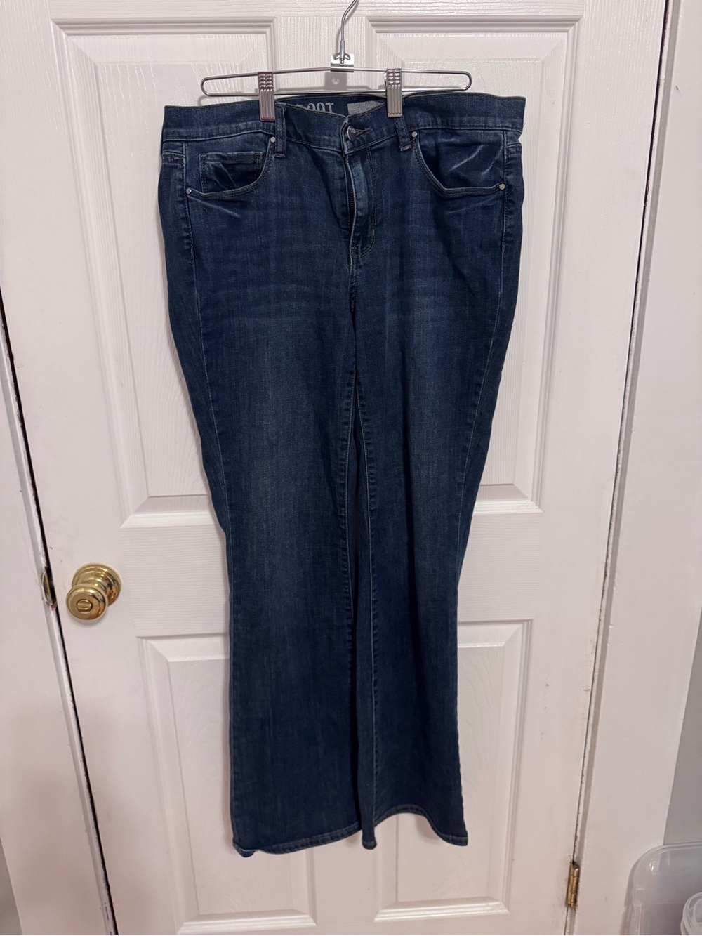 DKNY Jeans Soho Boot Dark Wash Stretch Bootcut Denim Jeans 8x32